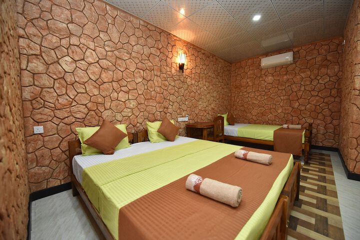 Room 7 of 24