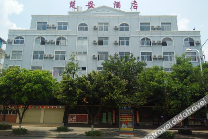 Chuan Hotel