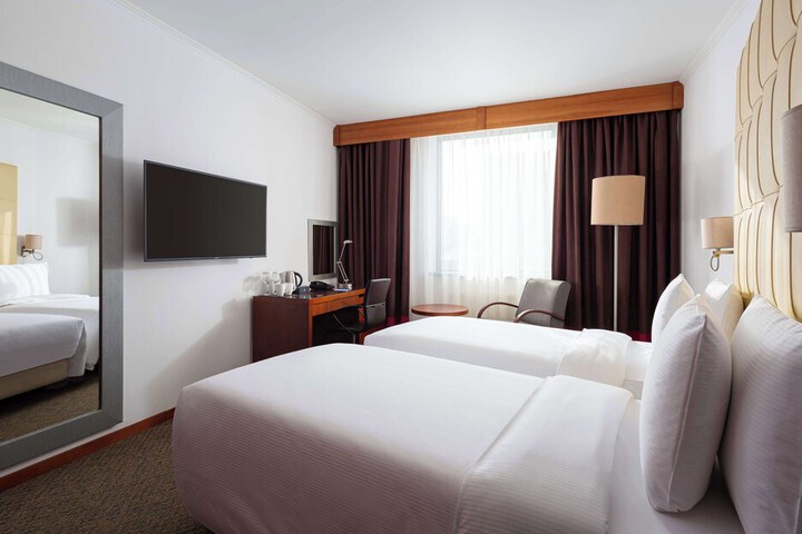 Room 13 of 71