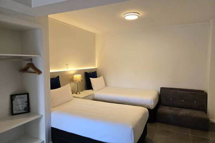 Room 48 of 70