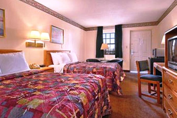 Double Accessible King Size Bed (8 of 11)