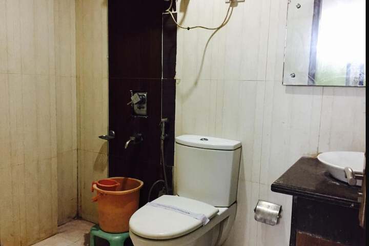 Clean Restrooms