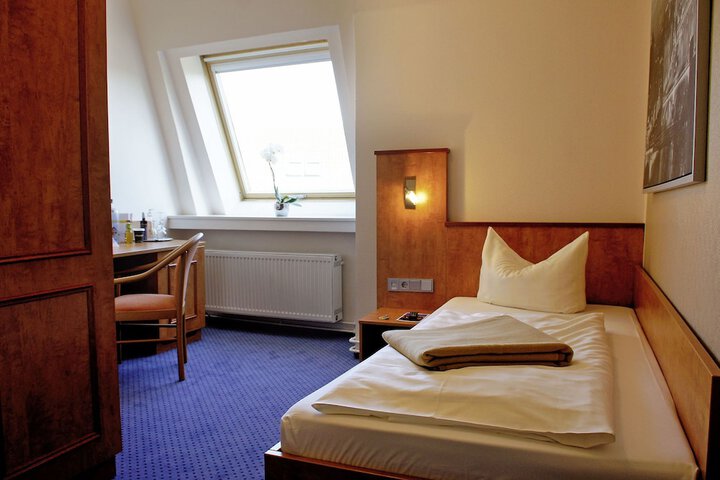 Room 14 of 51