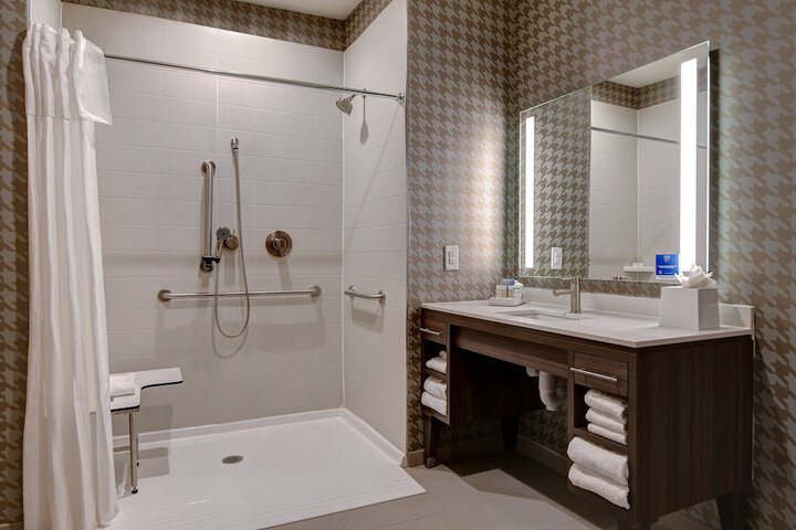 Bathroom shower