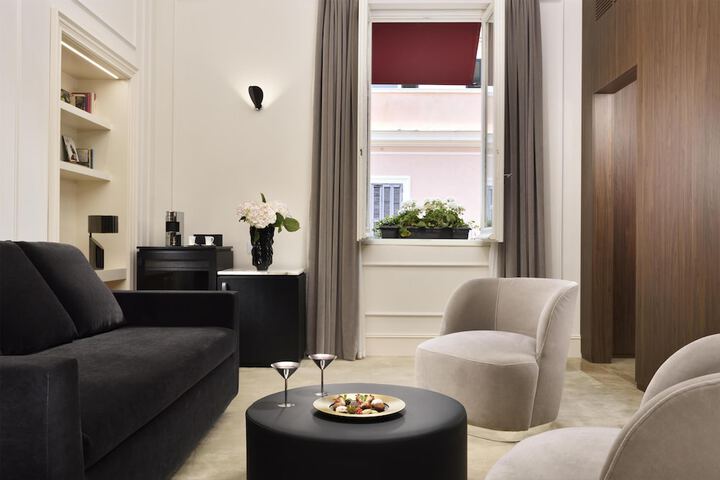 Room 28 of 52