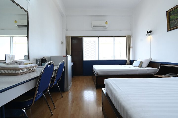 Room 26 of 120