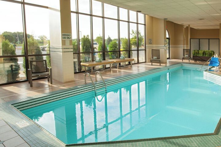 Pool Hotel
