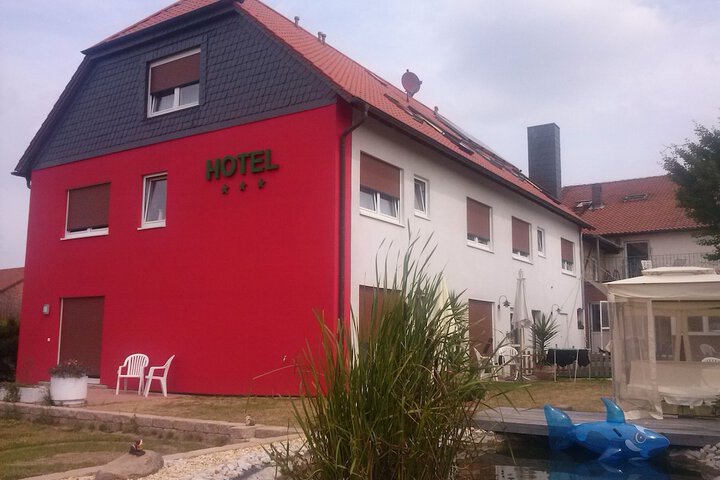 Hotel 33 of 34