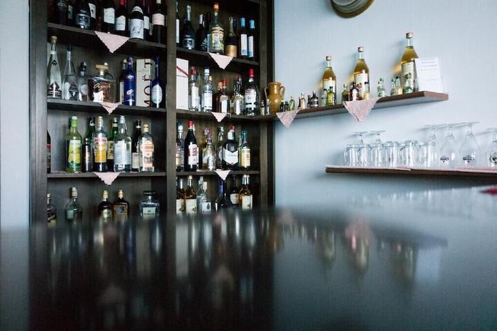 Lounge 47 of 59