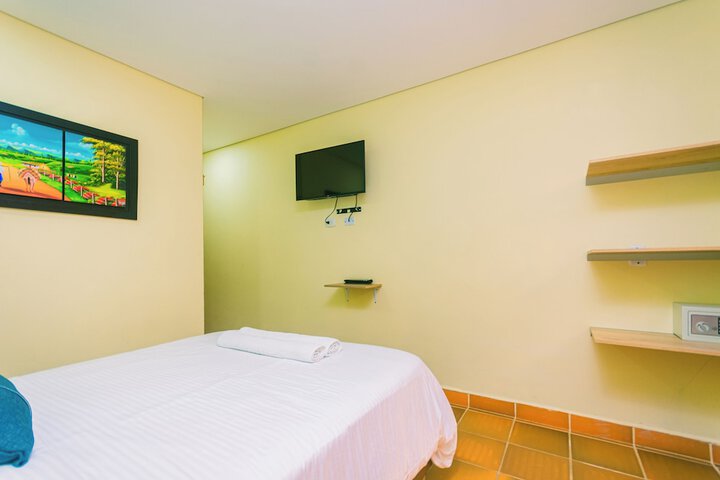 Room 12 of 101