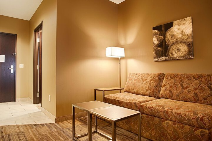 Room 6 of 20
