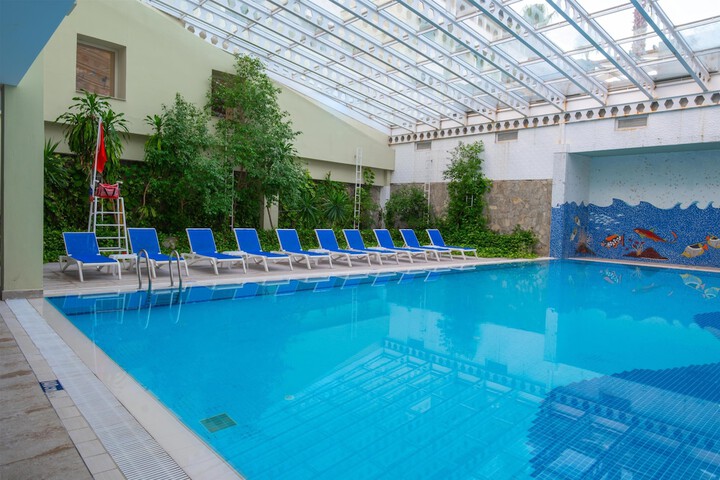 Pool 34 of 128