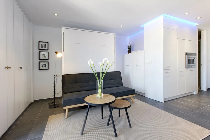 Room 15 of 26