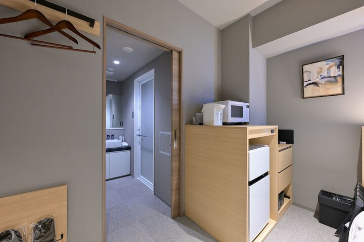 Room 15 of 29