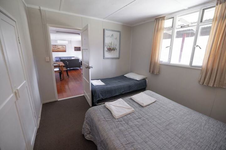 Room 6 of 29