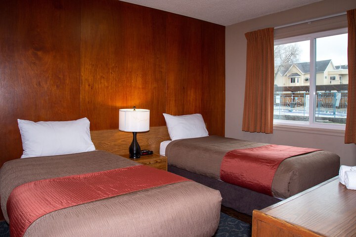 Room 15 of 39