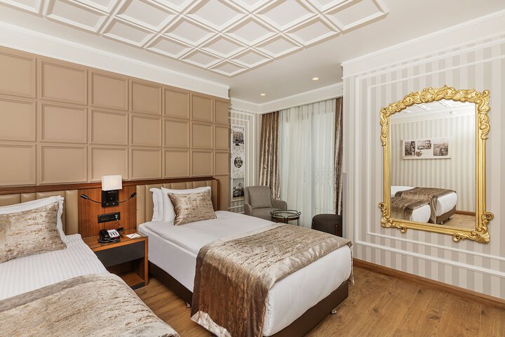 Room 15 of 130