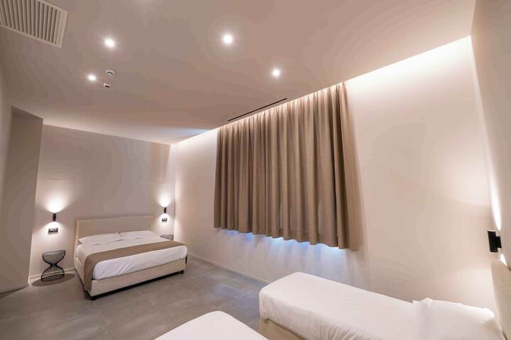 Room 28 of 54