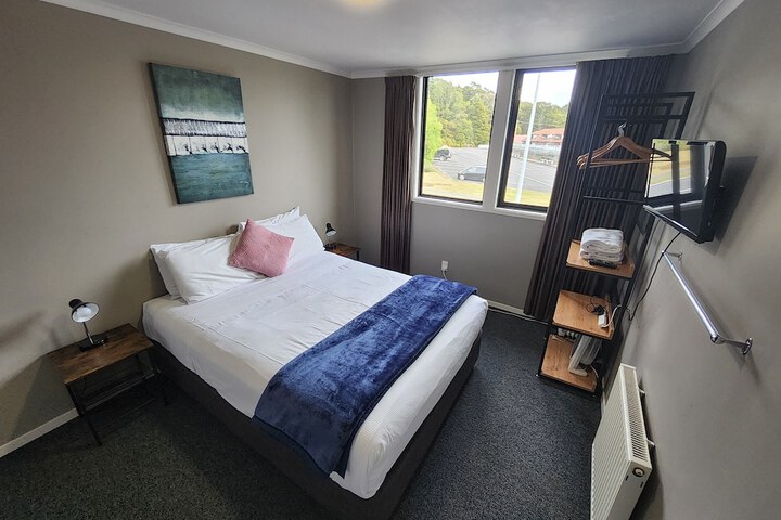 Room 15 of 62