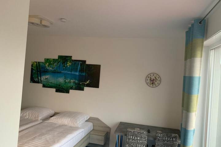 Room 10 of 44