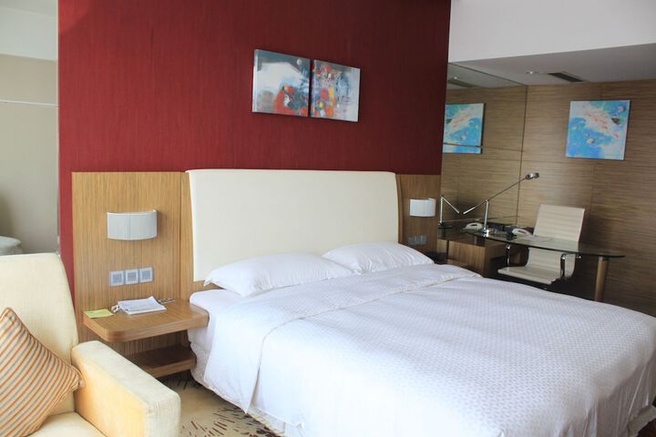 Room 9 of 41
