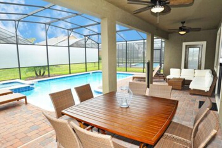 Terrace/Patio 24 of 25