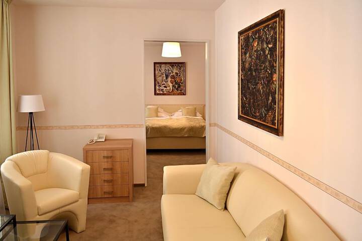 Room 19 of 54