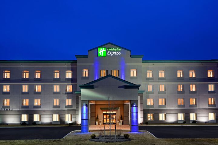HOLIDAY INN EXPRESS SYRACUSE FAIRGROUNDS