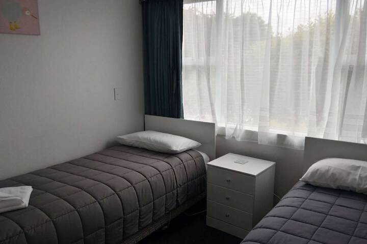 Room 9 of 43
