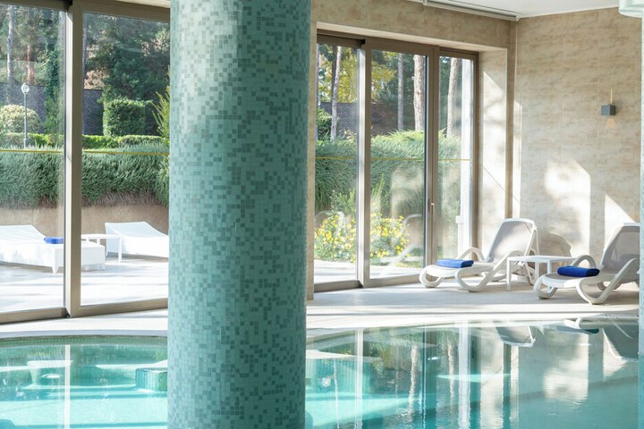Pool 39 of 140