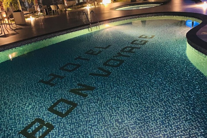 Pool 21 of 43