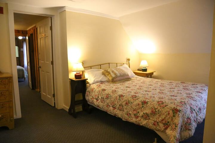 Room 46 of 165