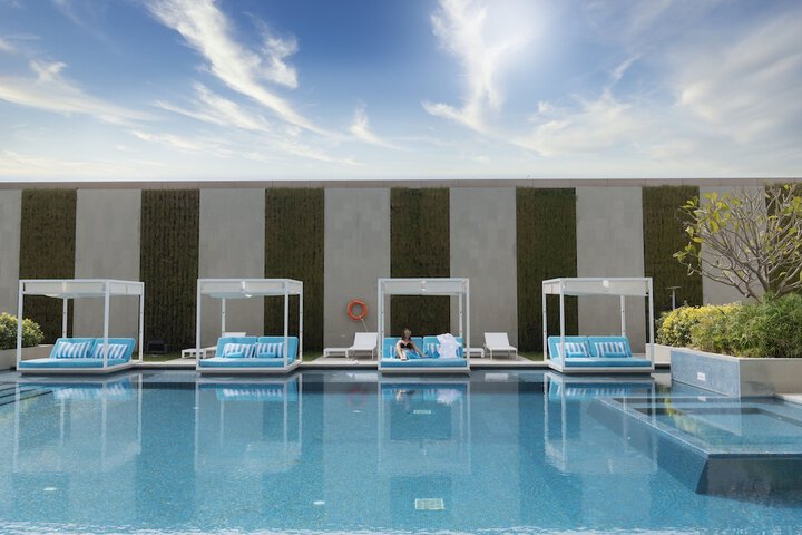 Pool 65 of 181