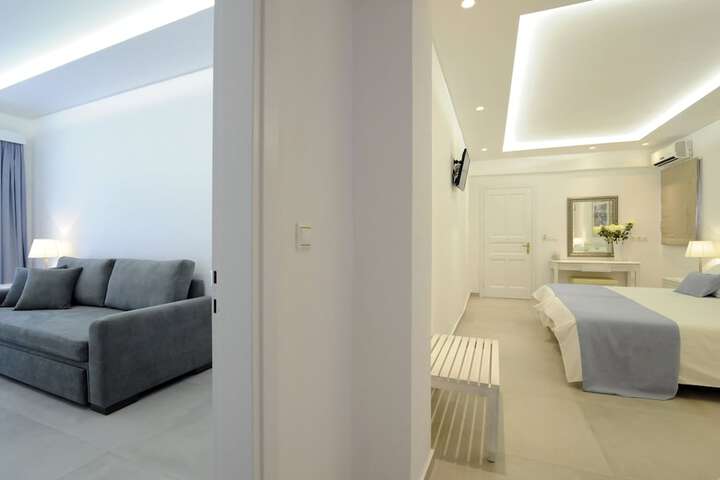 Room 14 of 42