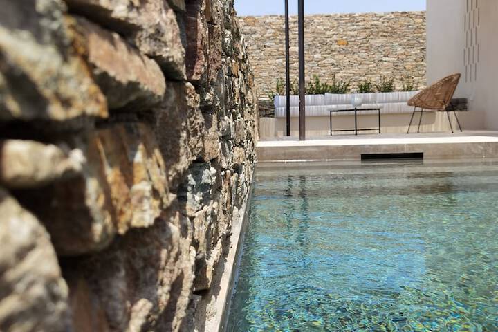 Pool 55 of 101