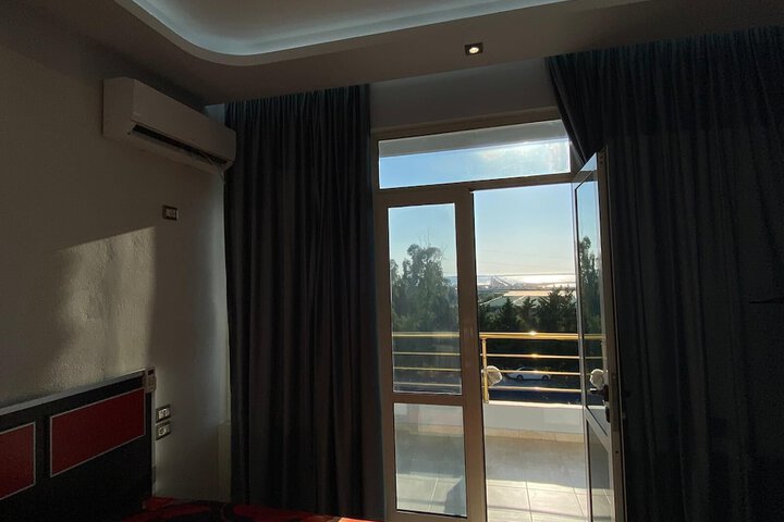 Room 7 of 20