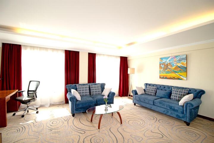 Room 57 of 325