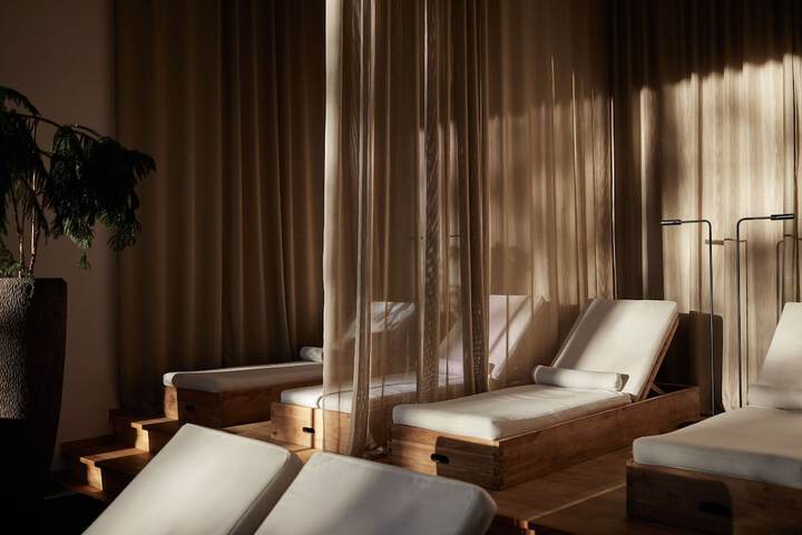 Spa 50 of 82
