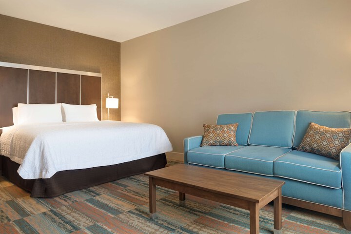 Room 4 of 26