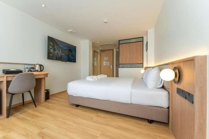 Room 38 of 112