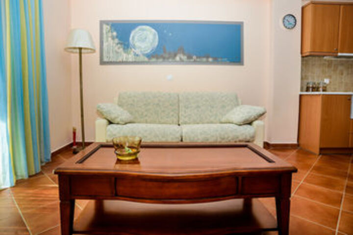Room 21 of 33