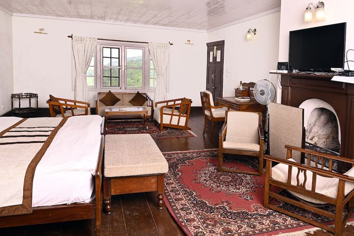 Room 3 of 23