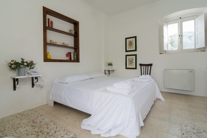 Room 14 of 60