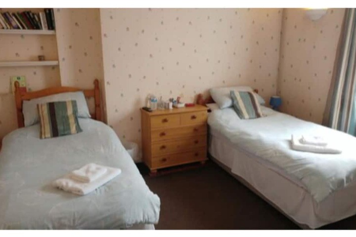 Room 10 of 24