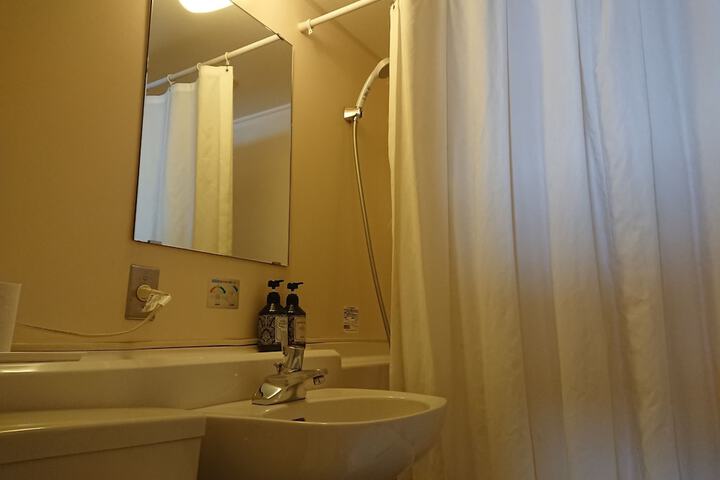 Room 15 of 20