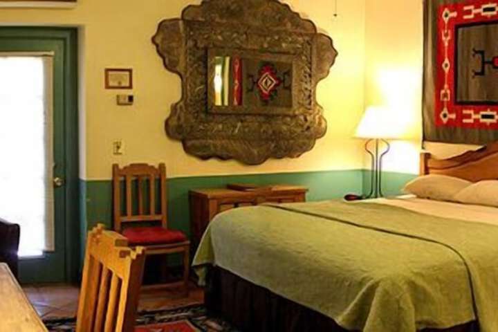 Room 5 of 40