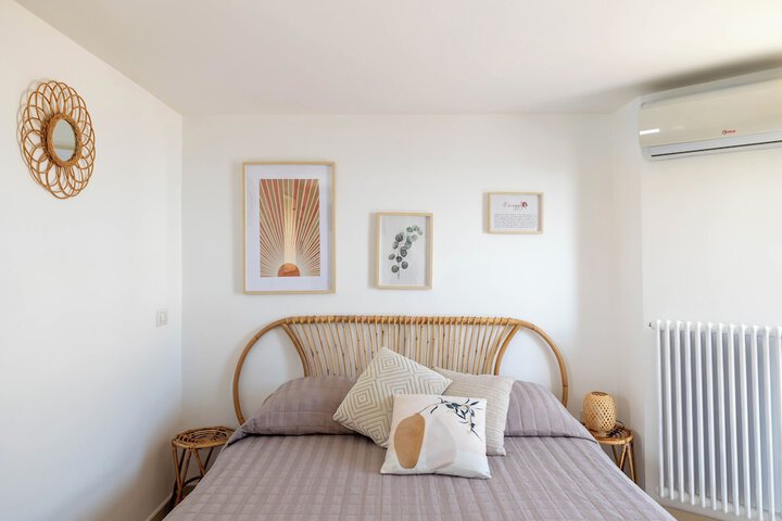 Room 8 of 49