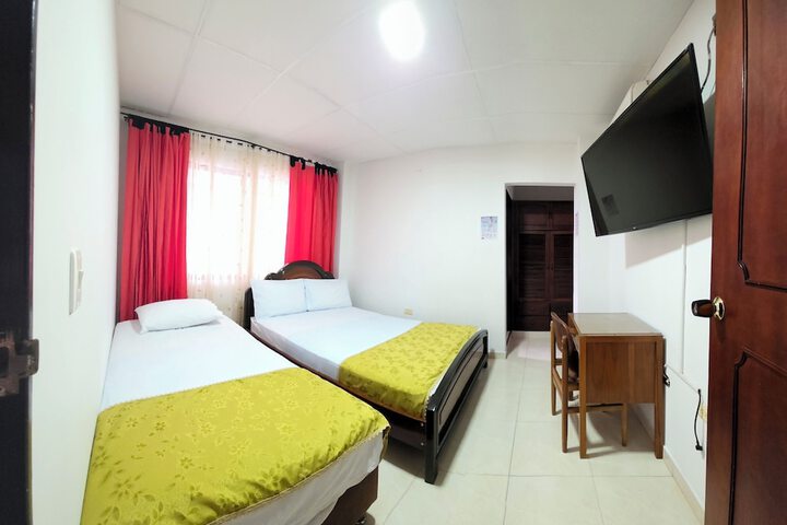 Room 7 of 11