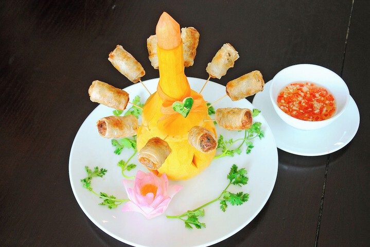 Dining 43 of 56