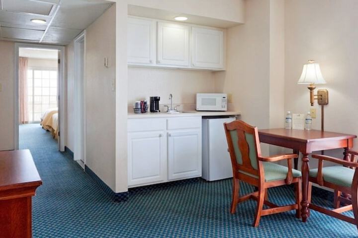 Standard 2 Queen Beds City View (13 of 14)